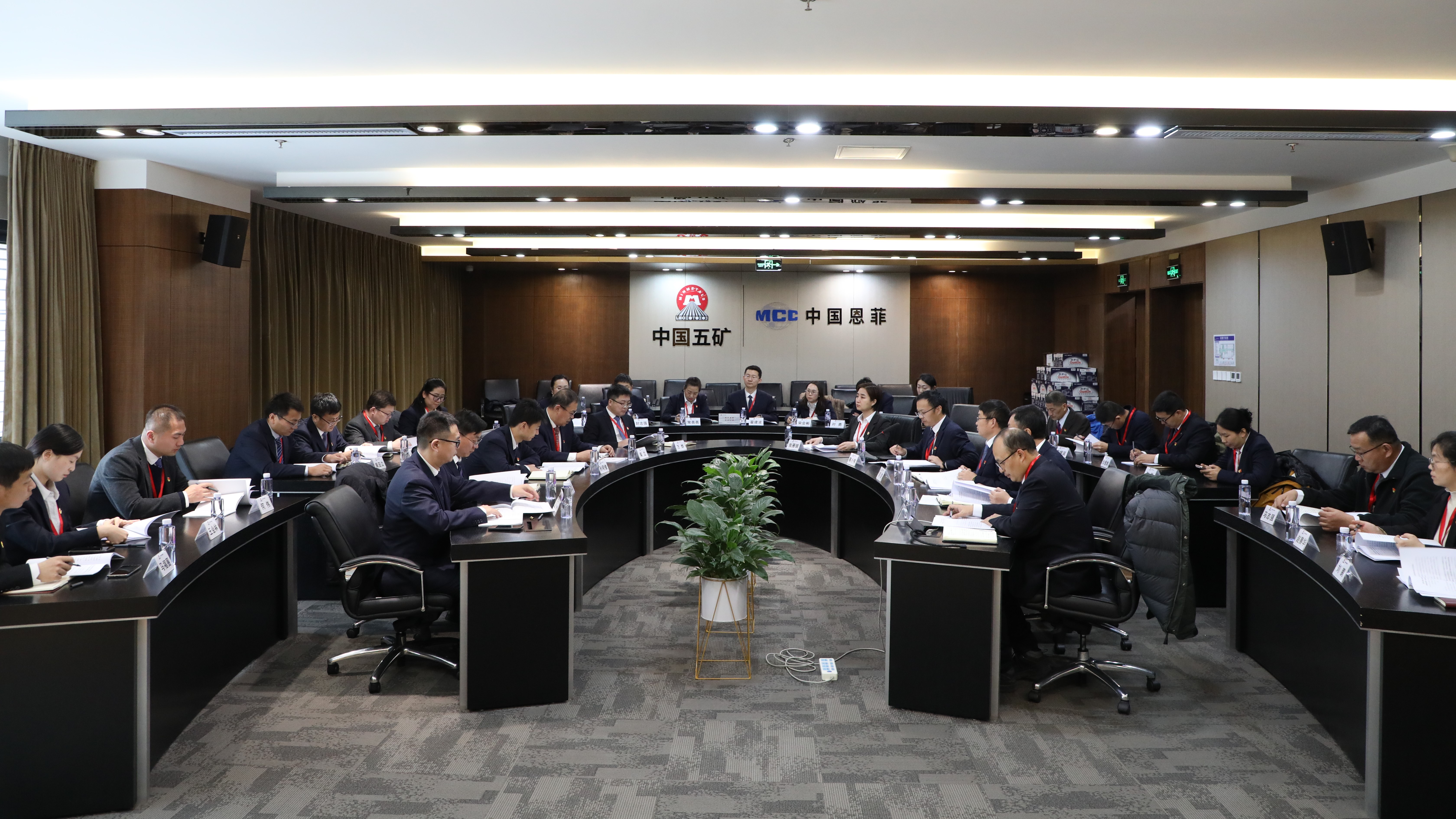 维多利亚老品牌vic(集团)官方网站