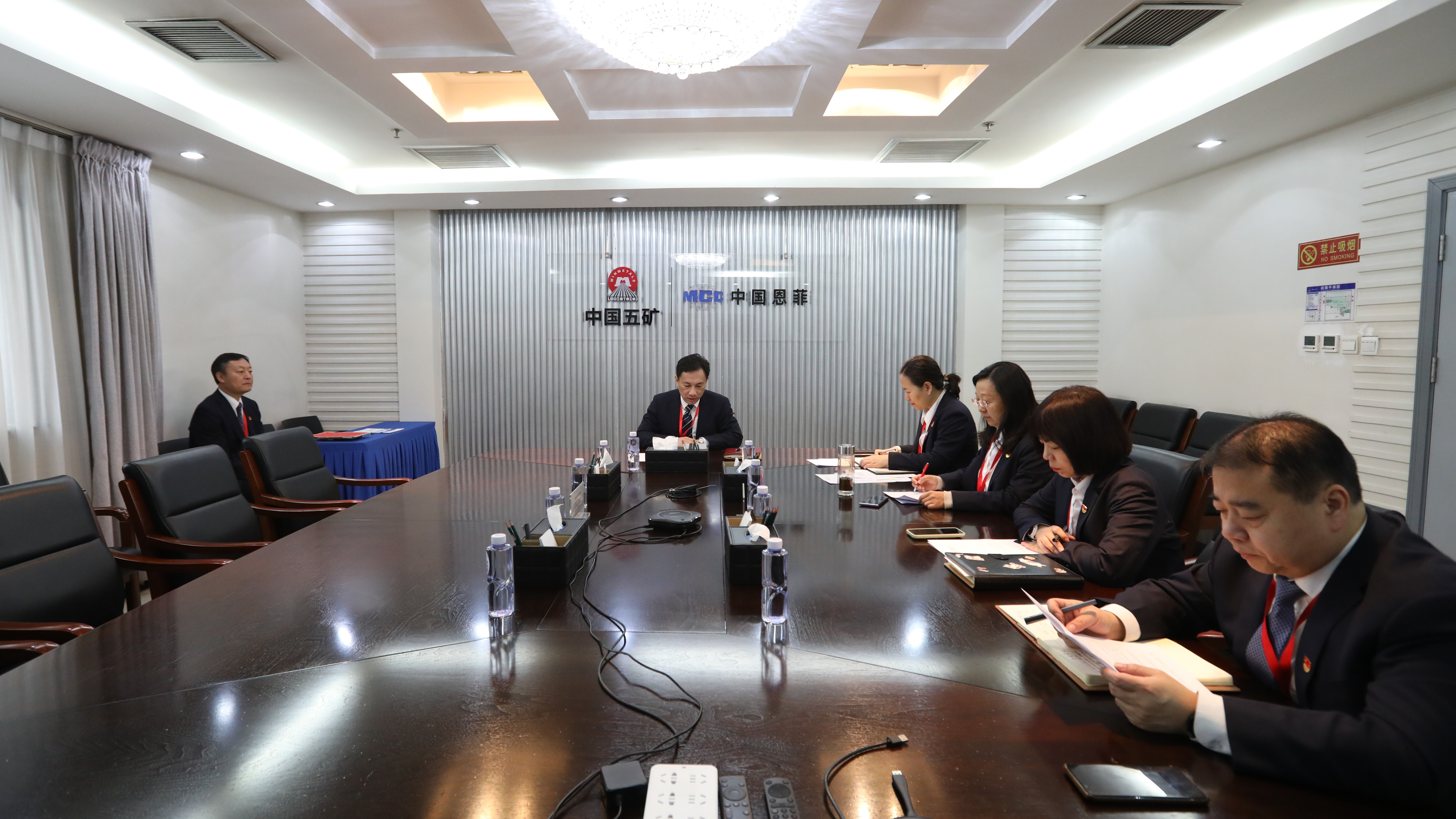 维多利亚老品牌vic(集团)官方网站